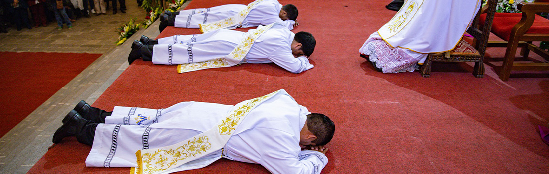 Arquidiócesis del Cusco recibe a tres nuevos Sacerdotes y dos Diáconos en Solemne Santa Misa de Ordenación Sacerdotal y Diaconal en la Basílica Catedral del Cusco