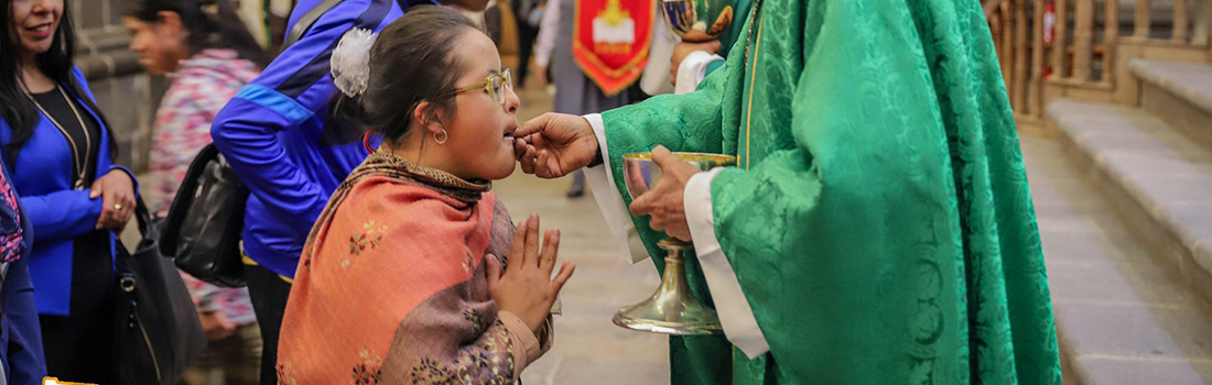 Arzobispo del Cusco celebra Santa Misa por el día de la Educación Inclusiva en la Basílica Catedral del Cusco