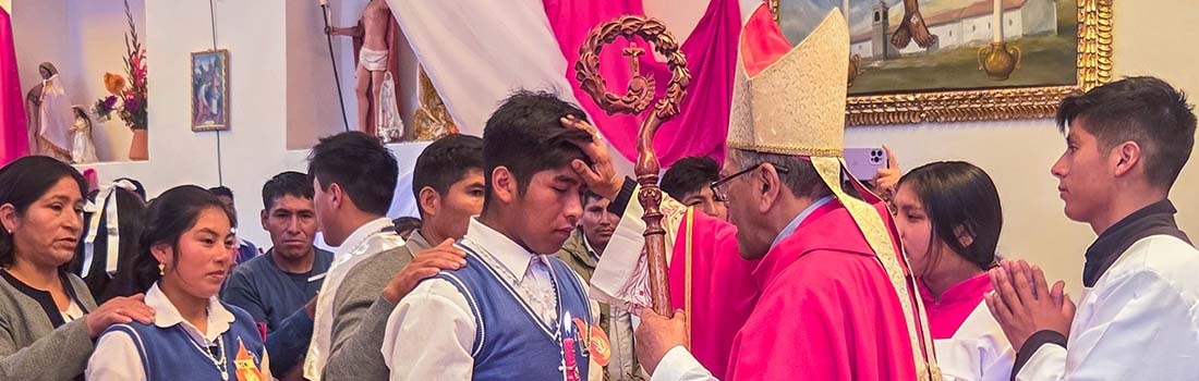 Arzobispo del Cusco impartió los Sacramentos a comunidad parroquial en Amparaes