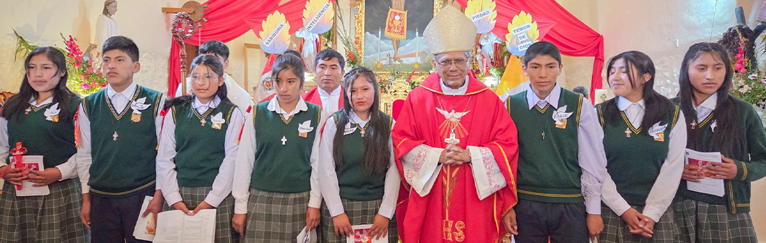 Arzobispo del Cusco preside Santa Misa de Confirmación en la Parroquia Santos Cosme y Damian del Distrito de Lares