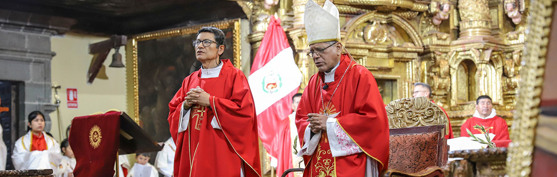 Arzobispo del Cusco preside Santa Misa de Toma de Posesión Canónica del Rvdo. P. Anibal Oyola, S.J., como nuevo Párroco de la Parroquia El Sagrario de la Compañía de Jesús