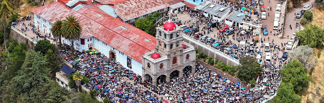 Arzobispo del Cusco preside Santa Misa en honor al Señor de Huanca en su dia central.