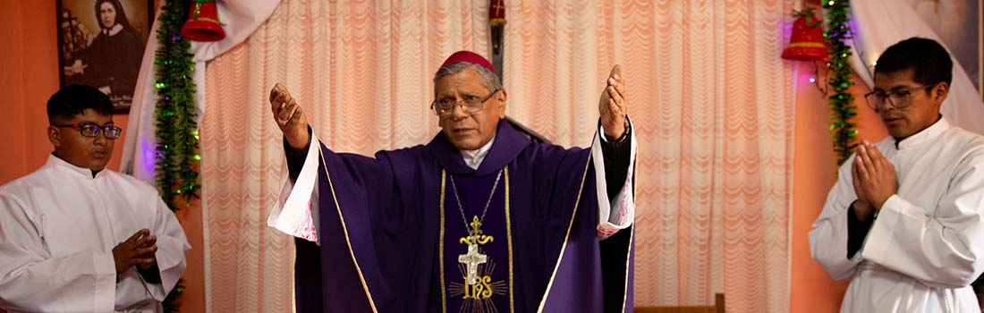 Arzobispo del Cusco presidio ceremonia de fundación de la ODEC Virgen María en la Decanatura de Anta