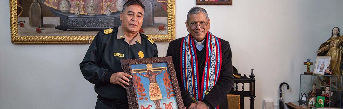 Arzobispo del Cusco recibe visita protocolar del Jefe de la Región Policial Cusco