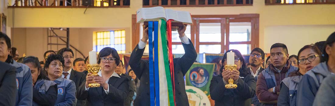 Con una significativa Eucaristía se realizó el envió de los Educadores en la Fe