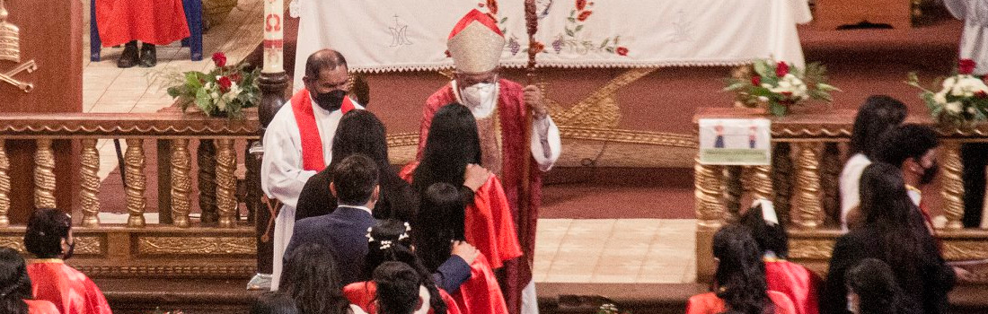 CONFIRMACIONES EN LA PARROQUIA SAN PEDRO APÓSTOL DE CUSCO
