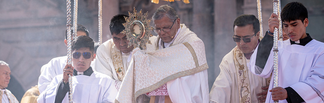 Cusco vive con Fe y Devoción la Santa Misa del Corpus Christi 2025