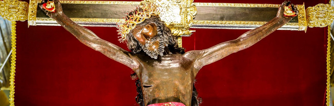 El Señor de los Temblores ya se Encuentra en el Altar Mayor de la Basílica Catedral del Cusco