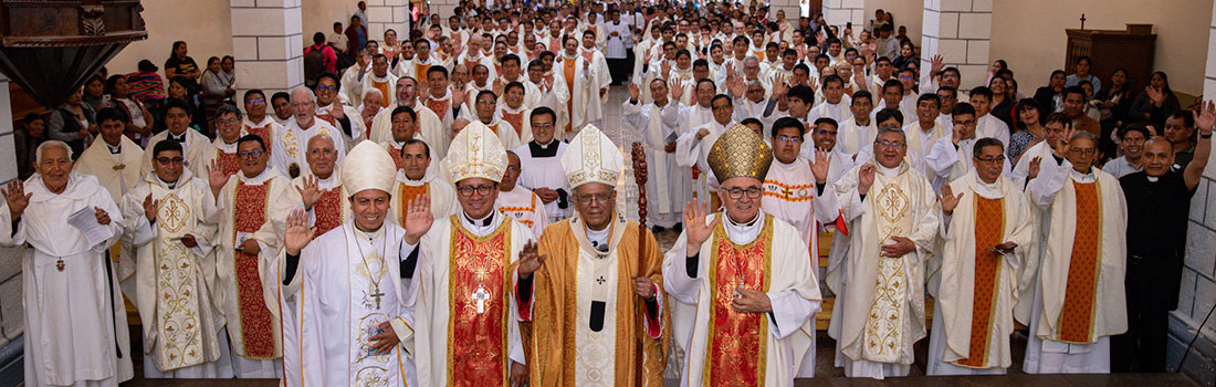 Gran jubileo sacerdotal congregó a decenas de sacerdotes en el Santuario del Señor de Huanca