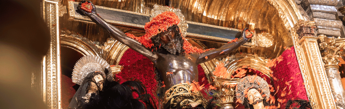 LUNES SANTO: El Taytacha esta en nuestros hogares, en nuestros corazones, en nuestra fe, Él nunca nos abandona.